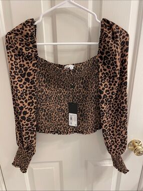 NWT Gianni Bini Leopard Print Angel Blouse Crop Top